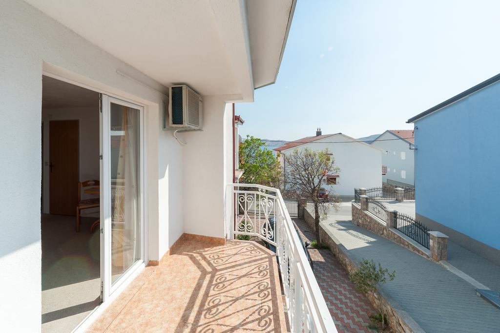 Apartmenthaus Hana 카를로바크 외부 사진