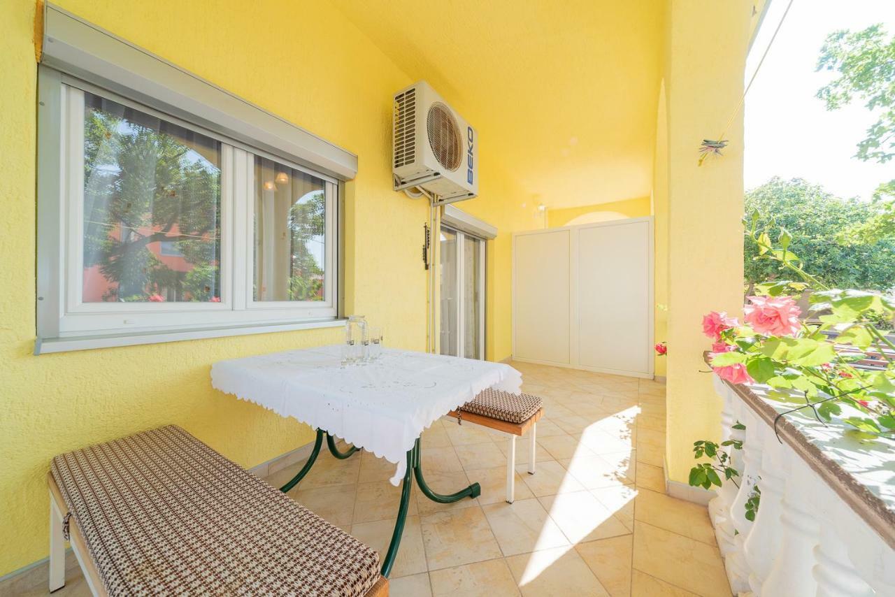 Apartmenthaus Hana 카를로바크 외부 사진